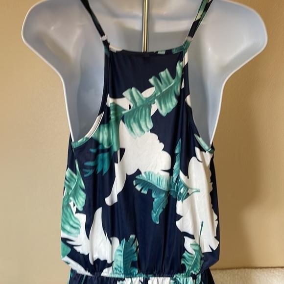 ROMPER Size Large - Picture 6 of 9